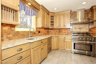 32 Headden Drive, Hillcrest, NY 10977 - Photo 10