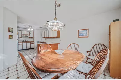 113 Lakebridge Drive N, Kings Park, NY 11754 - Photo 6