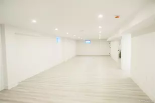 6 Clearmeadow Ct, Woodbury, NY 11797 - Photo 24