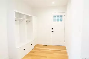 6 Clearmeadow Ct, Woodbury, NY 11797 - Photo 10