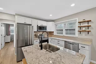 34 Round Hill Rd, Walden, NY 12586 - Photo 10