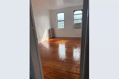 269 Hawthorne Avenue #4S, Yonkers, NY 10705 - Photo 4