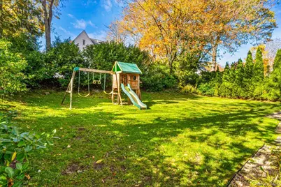 53 Stuart Place, Manhasset, NY 11030 - Photo 26