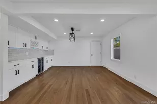 22 Family Ln, Levittown, NY 11756 - Photo 12