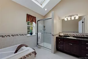 48 Windcrest Dr, Manorville, NY 11949 - Photo 20