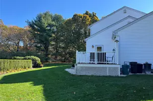 48 Windcrest Dr, Manorville, NY 11949 - Photo 36
