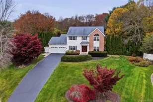 48 Windcrest Dr, Manorville, NY 11949 - Photo 30