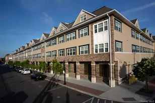 148 S Front St, Farmingdale, NY 11735 - Photo 2