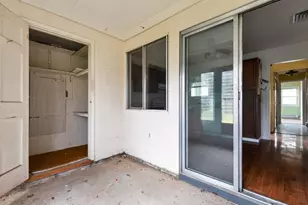 19 Hearthside Dr, Mount Sinai, NY 11766 - Photo 18