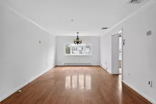 19 Hearthside Dr, Mount Sinai, NY 11766 - Photo 6