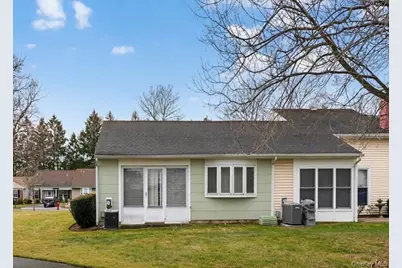 19 Hearthside Drive, Mount Sinai, NY 11766 - Photo 4