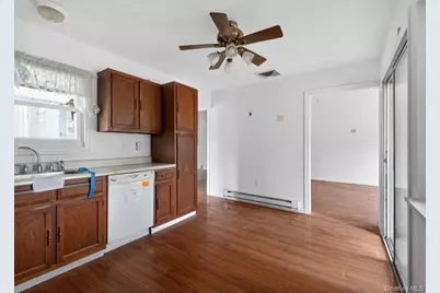 19 Hearthside Drive, Mount Sinai, NY 11766 - Photo 16