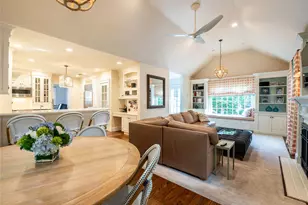 39 Hawthorne Pl, Manhasset, NY 11030 - Photo 12