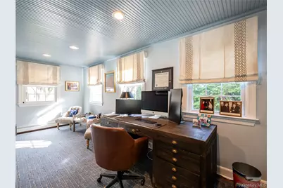 39 Hawthorne Place, Manhasset, NY 11030 - Photo 8