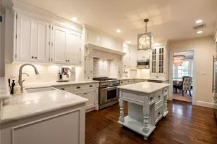 39 Hawthorne Pl, Manhasset, NY 11030 - Photo 10