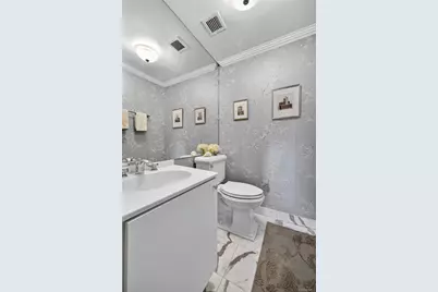 100 Hilton Avenue #411, Garden City, NY 11530 - Photo 16