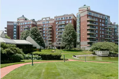 100 Hilton Avenue #411, Garden City, NY 11530 - Photo 42
