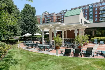 100 Hilton Avenue #411, Garden City, NY 11530 - Photo 44