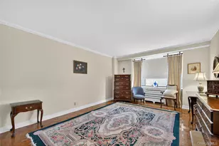 100 Hilton Ave, Garden City, NY 11530 - Photo 18