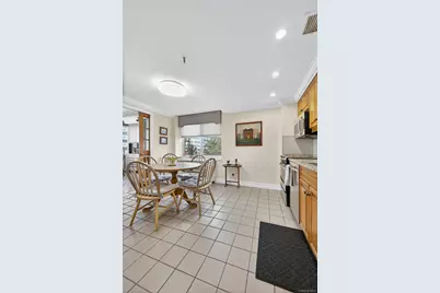 100 Hilton Avenue #411, Garden City, NY 11530 - Photo 12