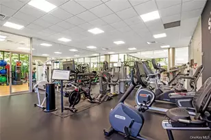 100 Hilton Ave, Garden City, NY 11530 - Photo 36