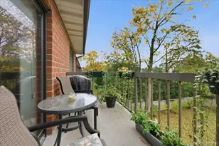 99 S Park Ave, Rockville Centre, NY 11570 - Photo 22