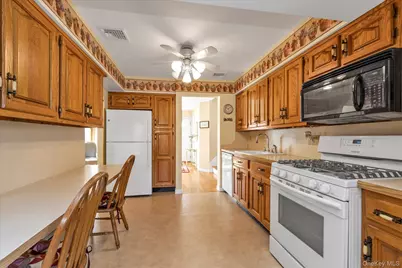 3 Gardenia Drive, Commack, NY 11725 - Photo 6