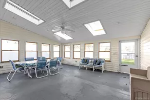 3 Gardenia Dr, Commack, NY 11725 - Photo 18