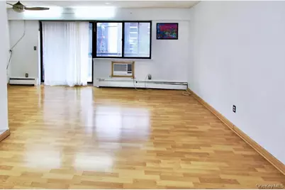 3520 147th Street #6A, Flushing, NY 11354 - Photo 6