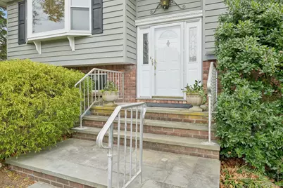 23 Tiffany Lane, Smithtown, NY 11787 - Photo 4