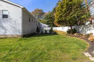 4 Long Ridge Rd, Plainview, NY 11803 - Photo 24