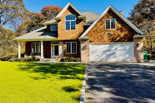 10 Ginny Ln, Hampton Bays, NY 11946 - Photo 2