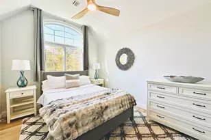 10 Ginny Ln, Hampton Bays, NY 11946 - Photo 20