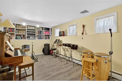 21 Forest Road, Kings Park, NY 11754 - Photo 16