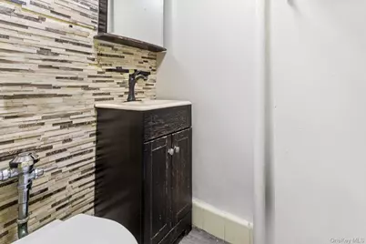 88-30 182nd Street #1H, Hollis, NY 11423 - Photo 12