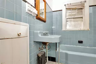 73 Peterson Pl, Lynbrook, NY 11563 - Photo 34