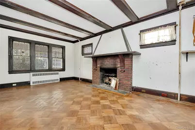 73 Peterson Place, Lynbrook, NY 11563 - Photo 12