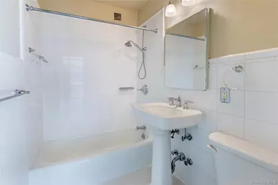 2621 Palisade Avenue #4J, Bronx, NY 10463 - Photo 14