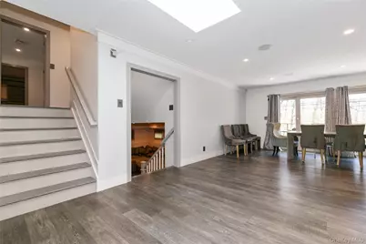 22 Olive Street, Great Neck, NY 11020 - Photo 4