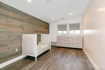 22 Olive Street, Great Neck, NY 11020 - Photo 18