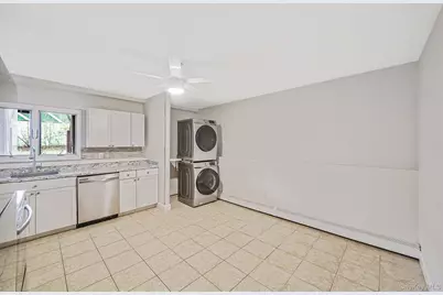 2074 Motor Parkway, Hauppauge, NY 11749 - Photo 28