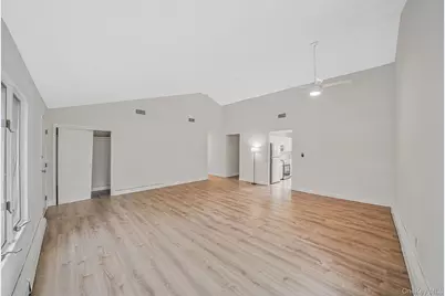 2074 Motor Parkway, Hauppauge, NY 11749 - Photo 8