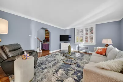 2247 Mickle Avenue, Bronx, NY 10469 - Photo 10