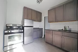 5621 Netherland Ave, Bronx, NY 10471 - Photo 8