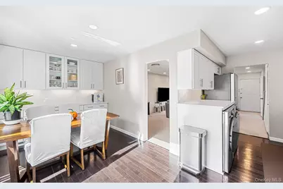 28 Berry Court, New York, NY 10309 - Photo 12