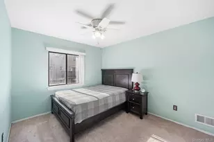 28 Berry Ct, New York, NY 10309 - Photo 14