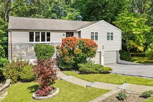 36 Capt Honeywells Rd, Ardsley, NY 10502 - Photo 2