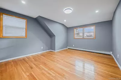 48 Circle Dr, Westbury, NY 11590 - Photo 12