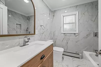 48 Circle Dr, Westbury, NY 11590 - Photo 6