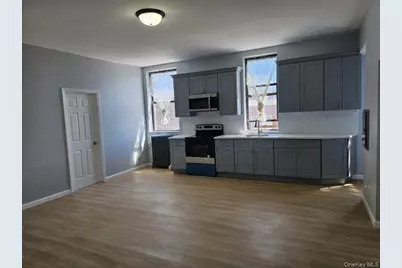 196 Rockaway Avenue, Valley Stream, NY 11580 - Photo 2